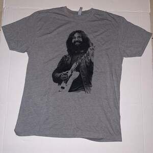 Jerry Garcia Men Graphic T-shirt XL